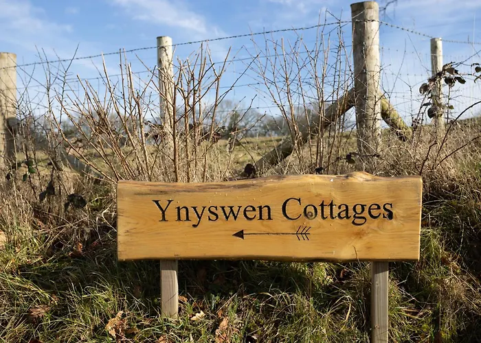 Brecon Beacons Cottage With Stunning Country Views